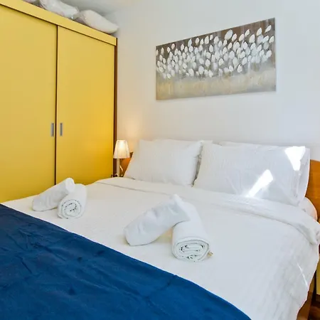 Leana Apartment *