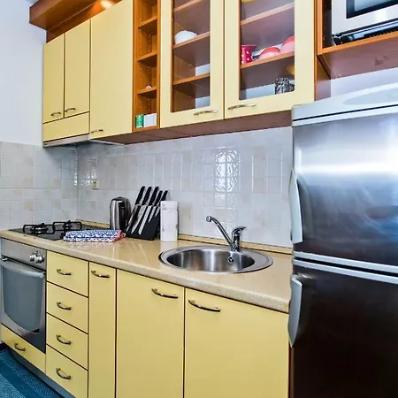 Apartment Leana *